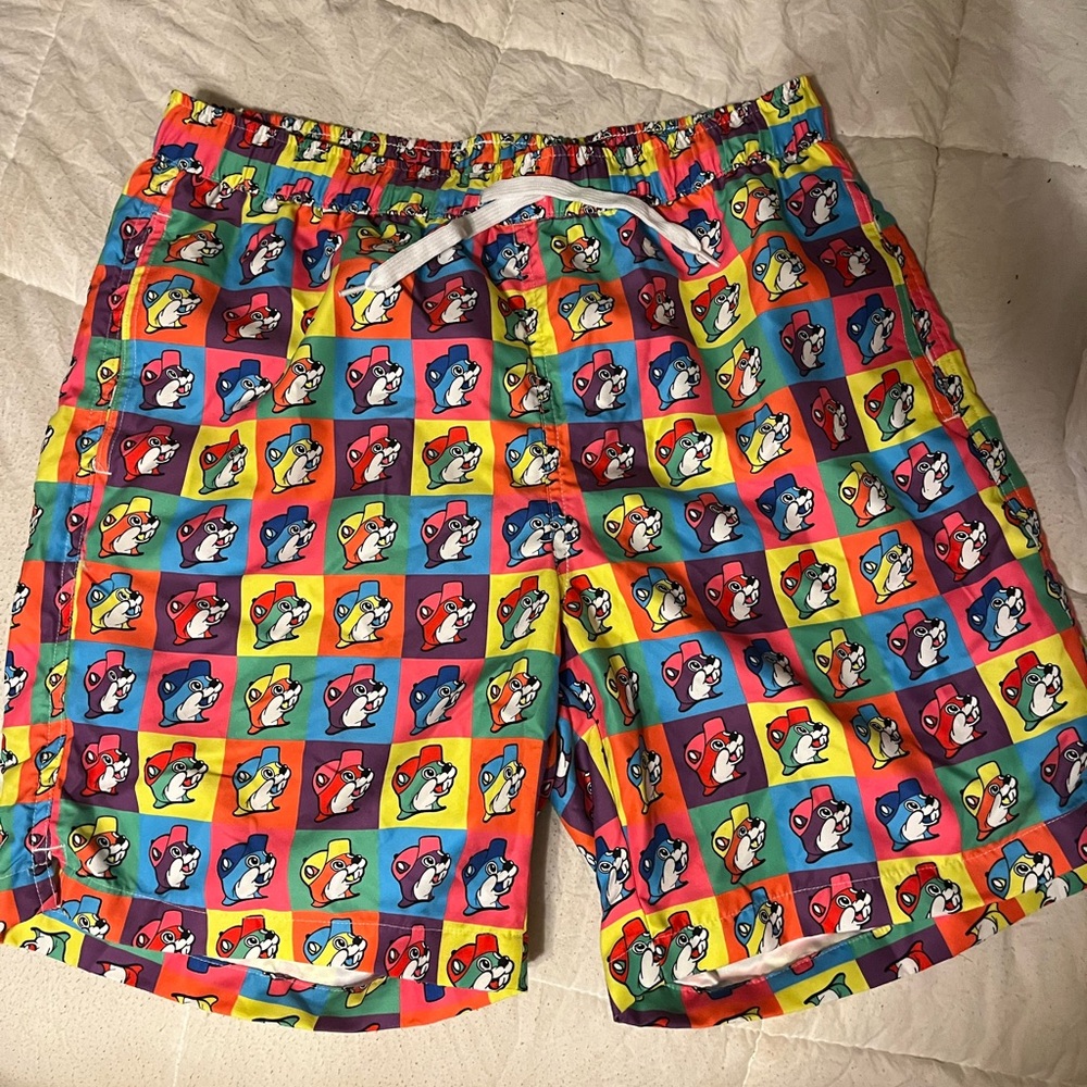 NEW Buc-ees L‎ Multicolor Logo Beaver Swim Trunk Rainbow Square (Fit Medium)